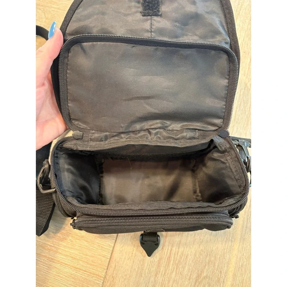 Tamrac Camera Bag‎ Compact DSLR Point and Shoot Black Gray Padded